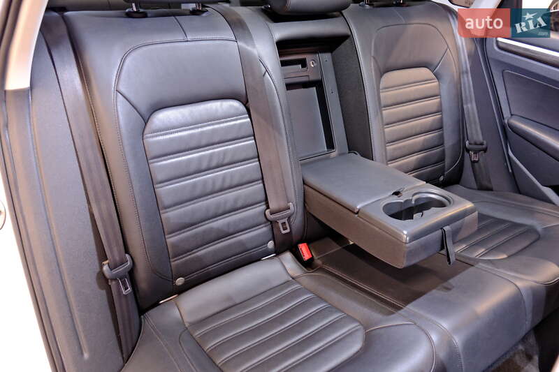 Седан Volkswagen Passat 2017 в Одесі