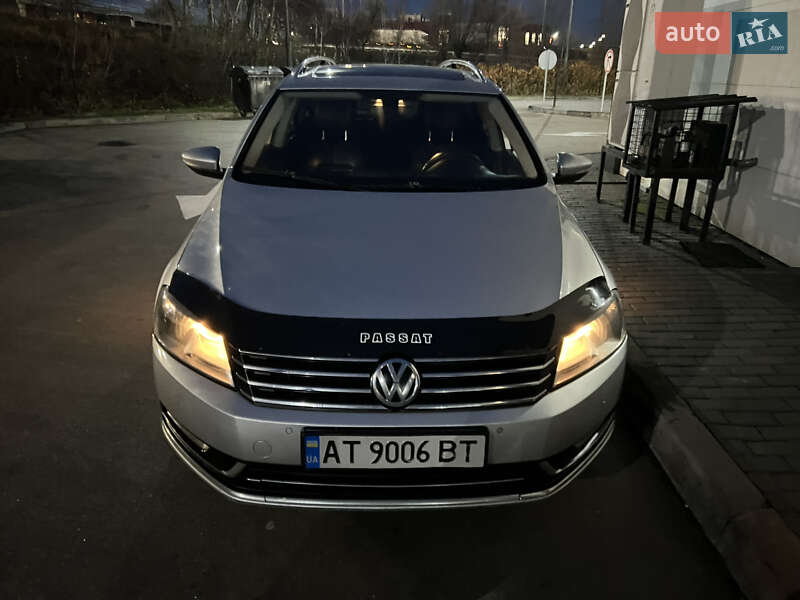Универсал Volkswagen Passat 2011 в Киеве