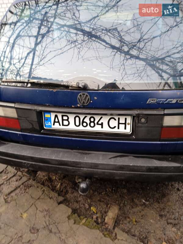 Универсал Volkswagen Passat 1992 в Томашполе