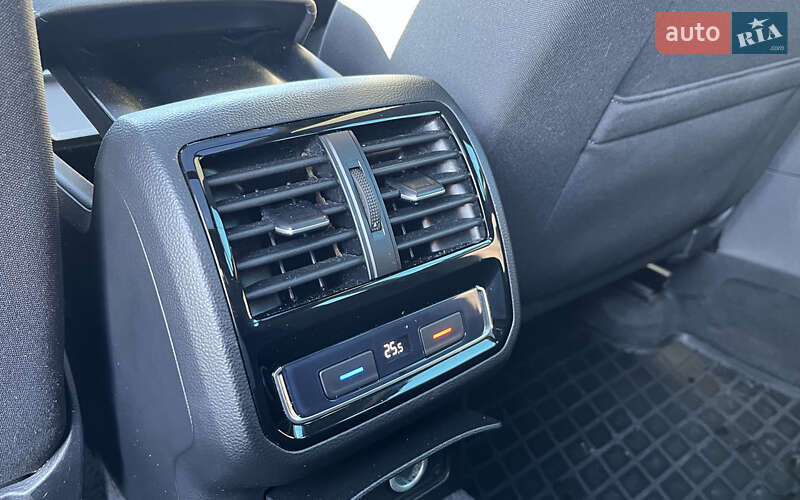 Универсал Volkswagen Passat 2019 в Стрые