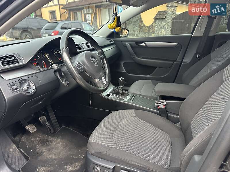 Универсал Volkswagen Passat 2014 в Хмельницком