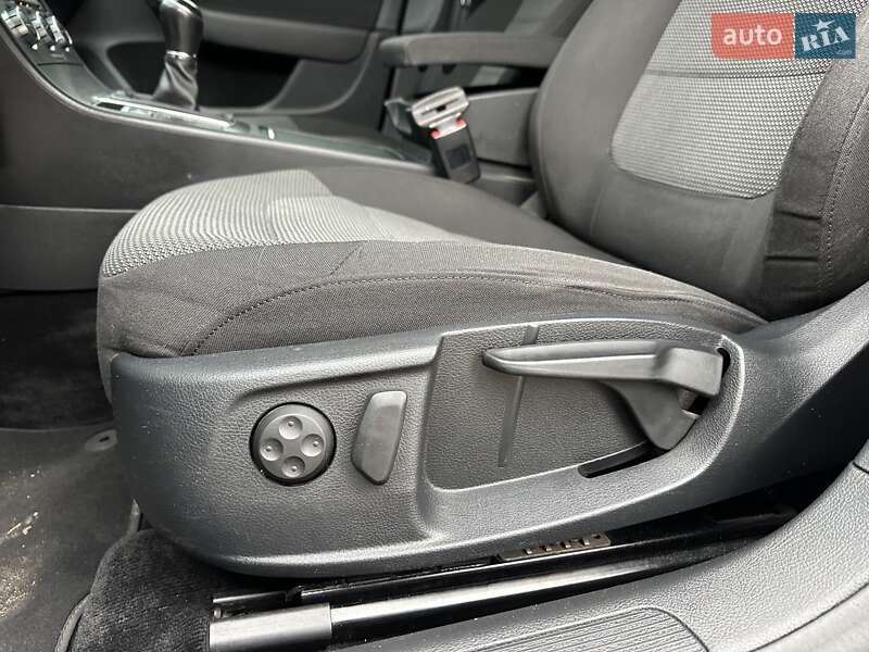 Универсал Volkswagen Passat 2014 в Хмельницком