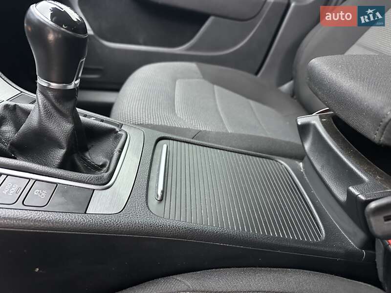 Универсал Volkswagen Passat 2014 в Хмельницком