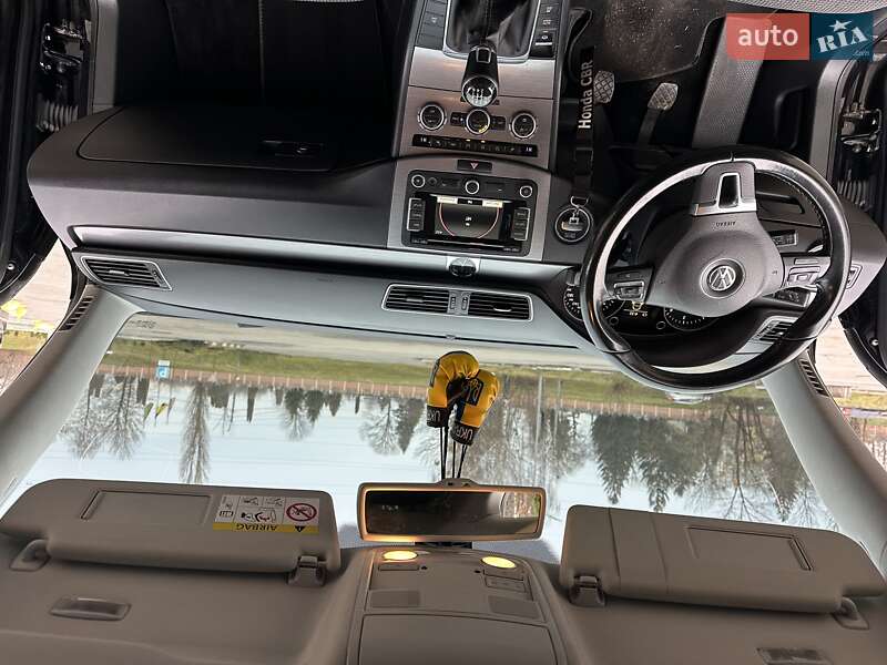 Универсал Volkswagen Passat 2014 в Хмельницком