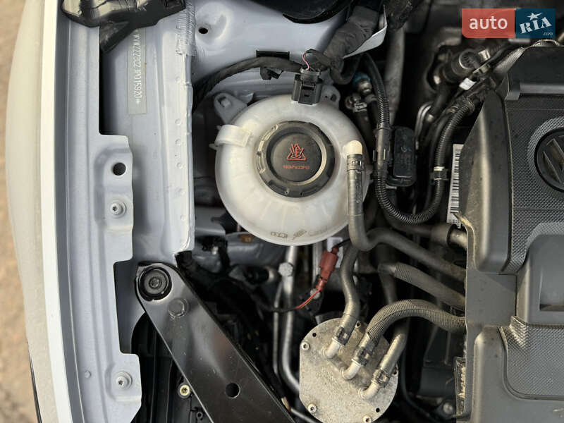 Универсал Volkswagen Passat 2018 в Киеве