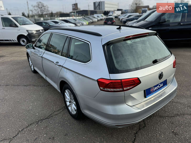 Универсал Volkswagen Passat 2018 в Киеве