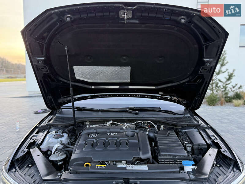 Универсал Volkswagen Passat 2020 в Луцке