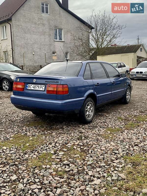 Седан Volkswagen Passat 1996 в Кременце фото 23 Седан Volkswagen Passat 1996 в Кременце