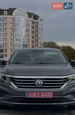 Седан Volkswagen Passat 2021 в Кременчуге