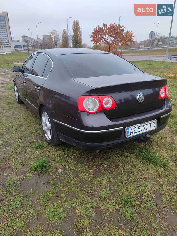 Седан Volkswagen Passat 2006 в Києві