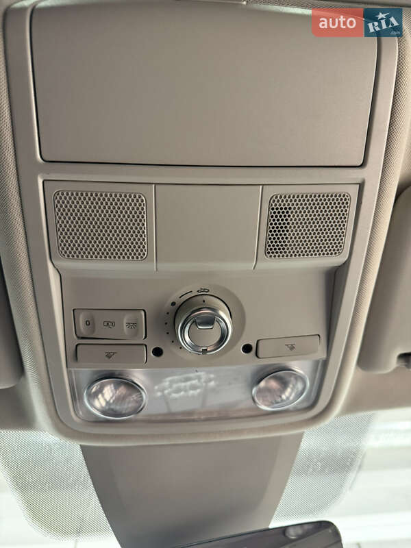 Седан Volkswagen Passat 2016 в Киеве