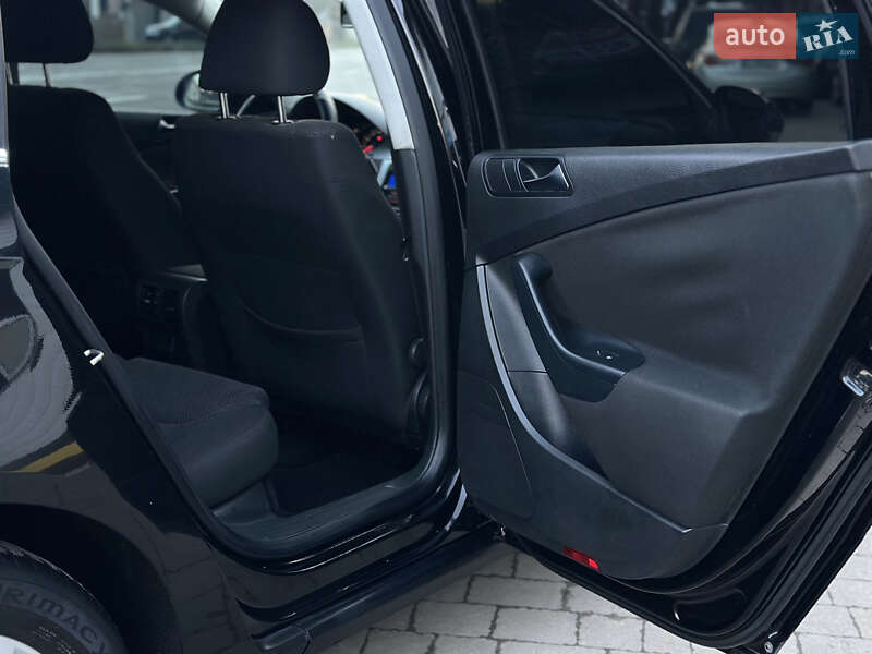 Универсал Volkswagen Passat 2010 в Ивано-Франковске фото 39 Универсал Volkswagen Passat 2010 в Ивано-Франковске