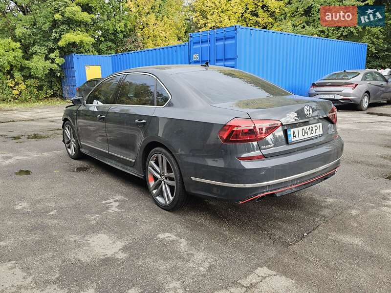 Седан Volkswagen Passat 2016 в Киеве