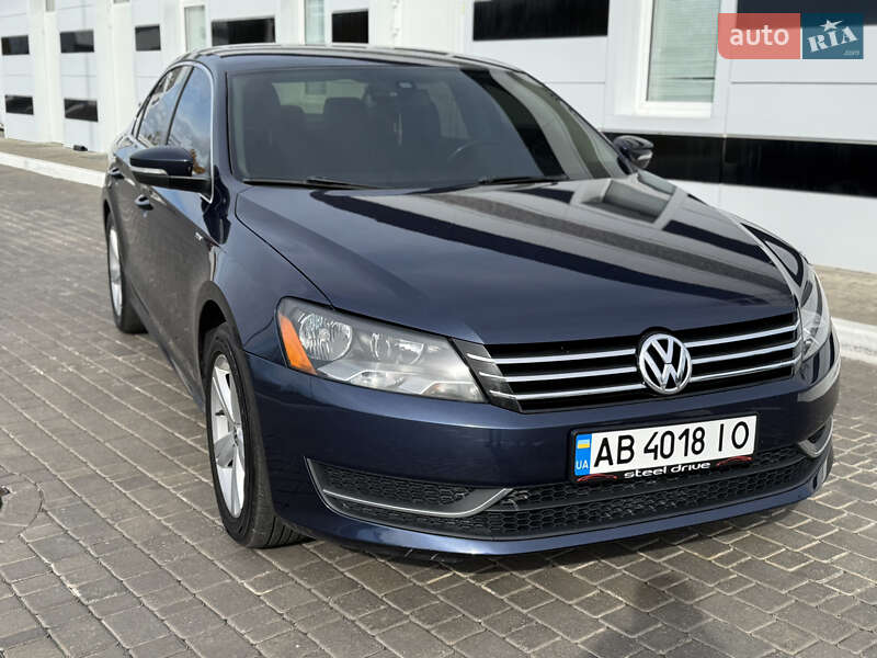 Седан Volkswagen Passat 2013 в Николаеве