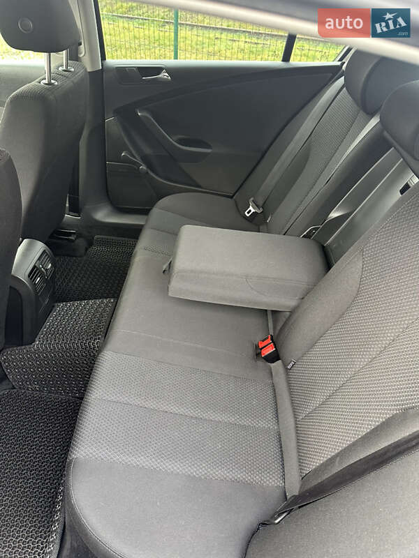 Седан Volkswagen Passat 2008 в Звягеле фото 32 Седан Volkswagen Passat 2008 в Звягеле