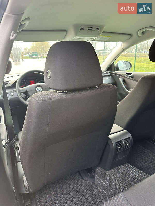 Седан Volkswagen Passat 2008 в Звягеле фото 74 Седан Volkswagen Passat 2008 в Звягеле