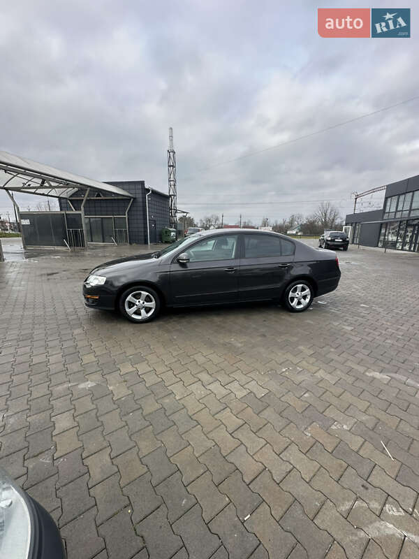 Седан Volkswagen Passat 2008 в Звягеле фото 87 Седан Volkswagen Passat 2008 в Звягеле