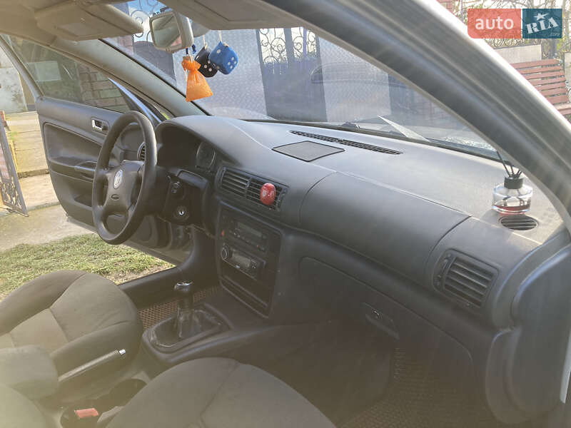 Универсал Volkswagen Passat 2003 в Черновцах