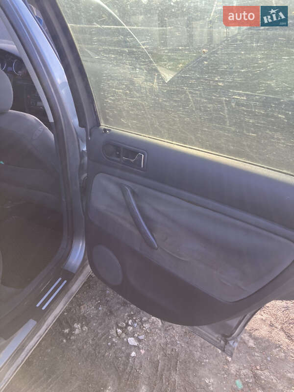 Универсал Volkswagen Passat 2003 в Черновцах