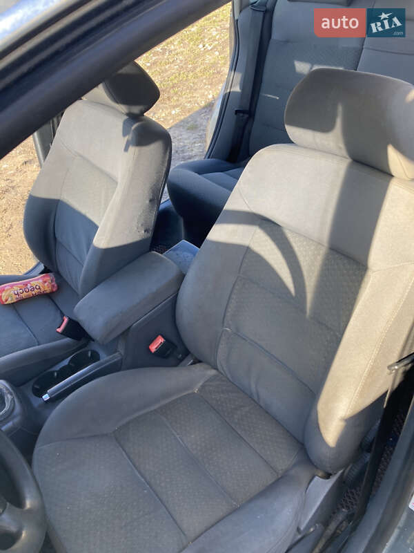 Универсал Volkswagen Passat 2003 в Черновцах