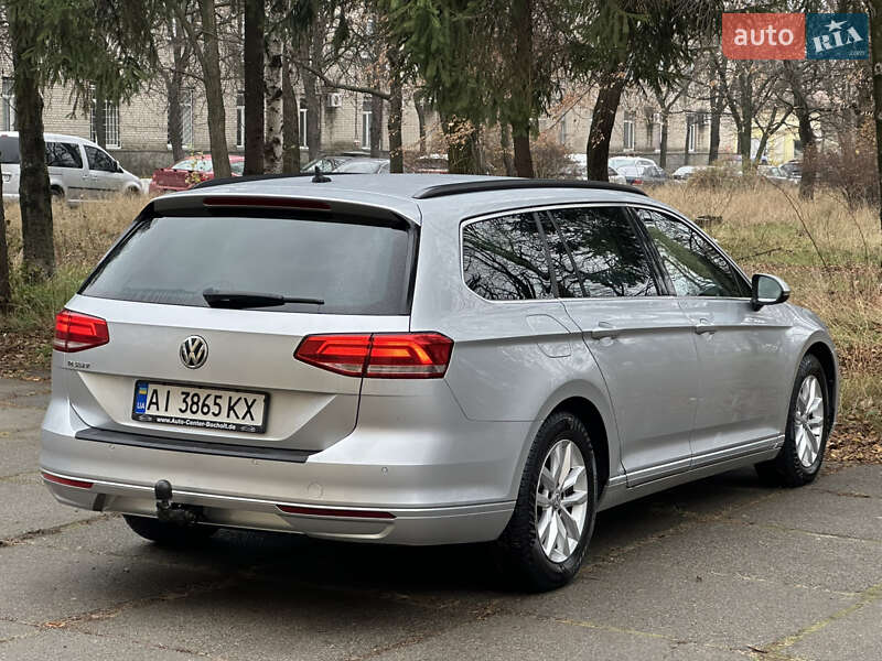 Универсал Volkswagen Passat 2015 в Киеве