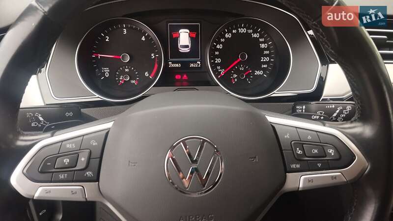 Універсал Volkswagen Passat 2021 в Кам'янці-Бузькій