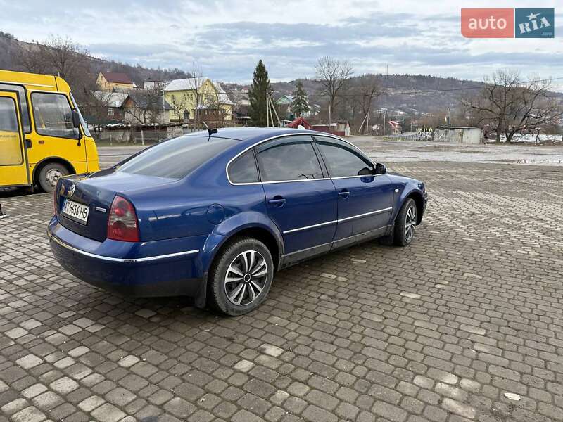 Седан Volkswagen Passat 2002 в Надворной