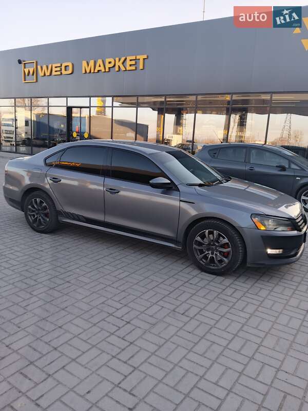 Седан Volkswagen Passat 2012 в Львове фото Седан Volkswagen Passat 2012 в Львове