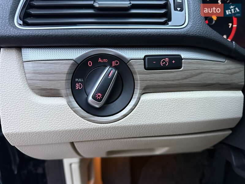 Седан Volkswagen Passat 2017 в Стрые