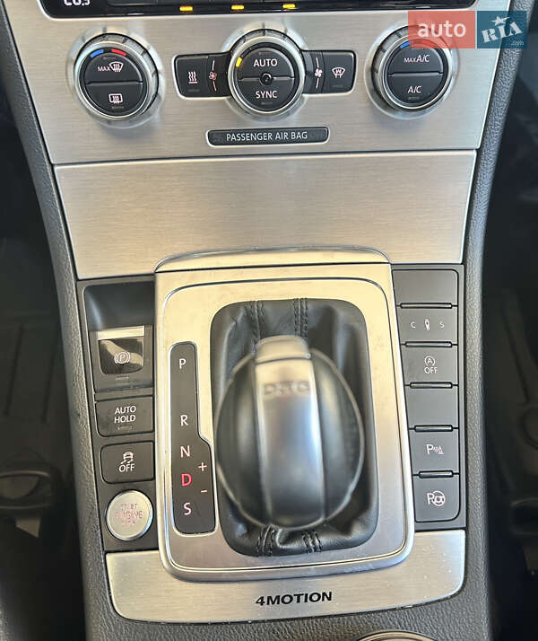 Универсал Volkswagen Passat 2014 в Ивано-Франковске