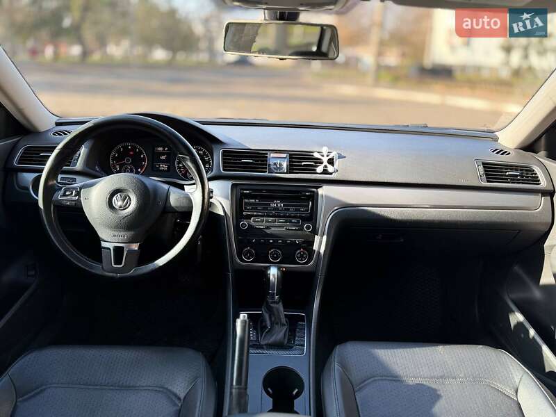 Седан Volkswagen Passat 2014 в Николаеве