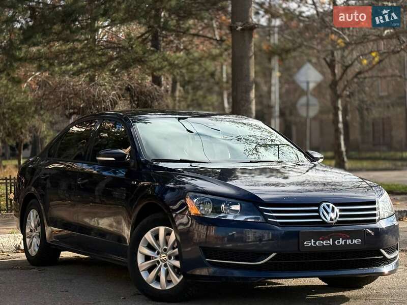Седан Volkswagen Passat 2014 в Николаеве
