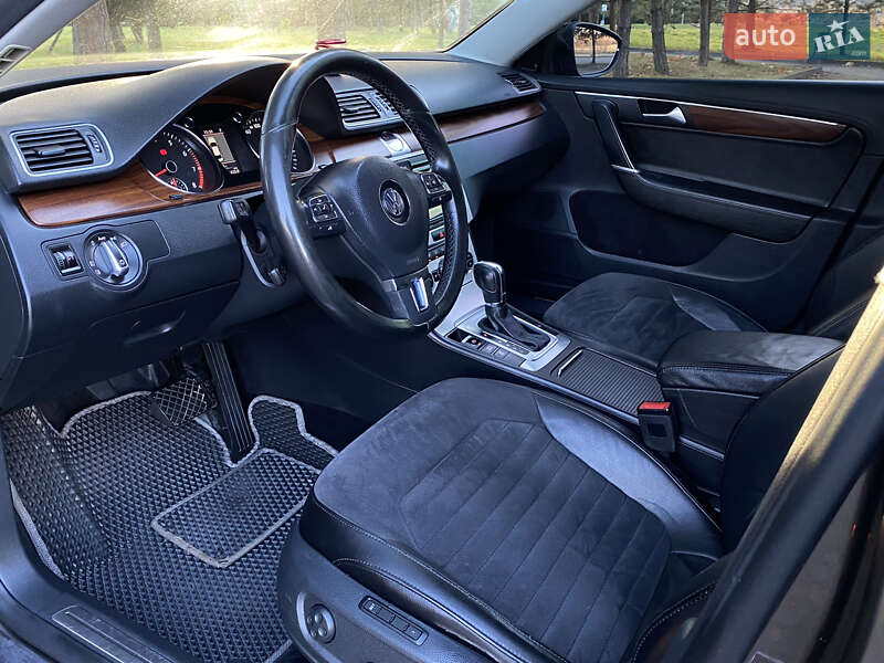 Седан Volkswagen Passat 2014 в Дрогобыче фото 26 Седан Volkswagen Passat 2014 в Дрогобыче