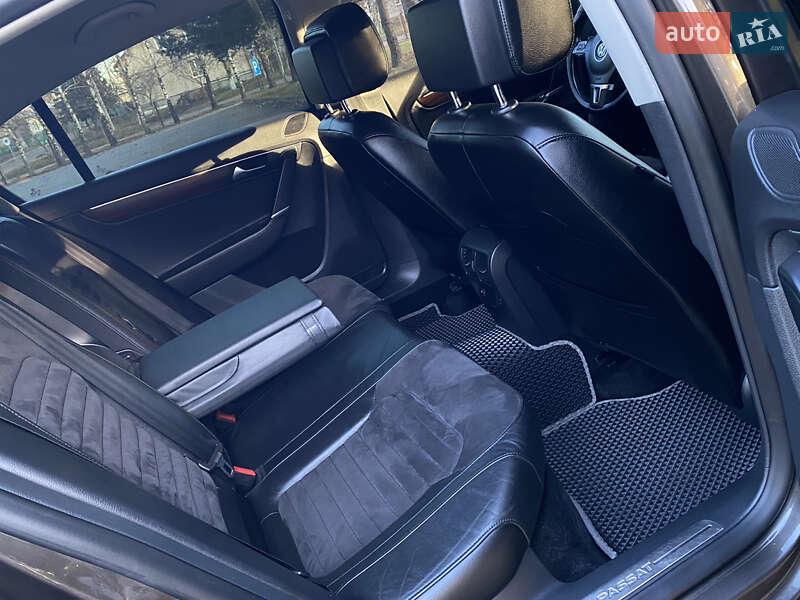 Седан Volkswagen Passat 2014 в Дрогобыче фото 39 Седан Volkswagen Passat 2014 в Дрогобыче