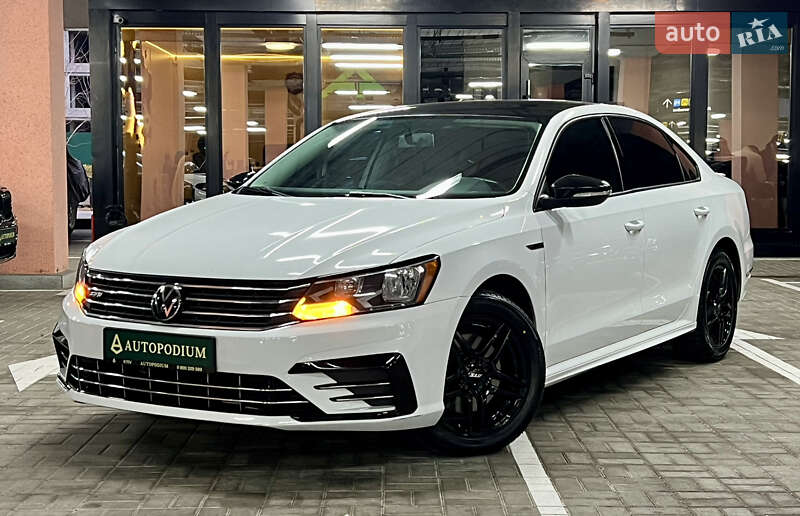 Седан Volkswagen Passat 2018 в Киеве