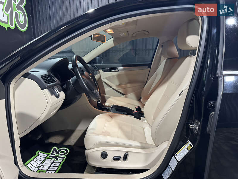 Седан Volkswagen Passat 2015 в Одессе