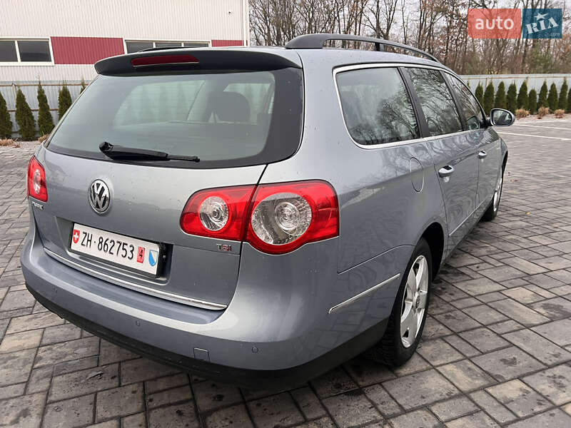 Универсал Volkswagen Passat 2010 в Луцке