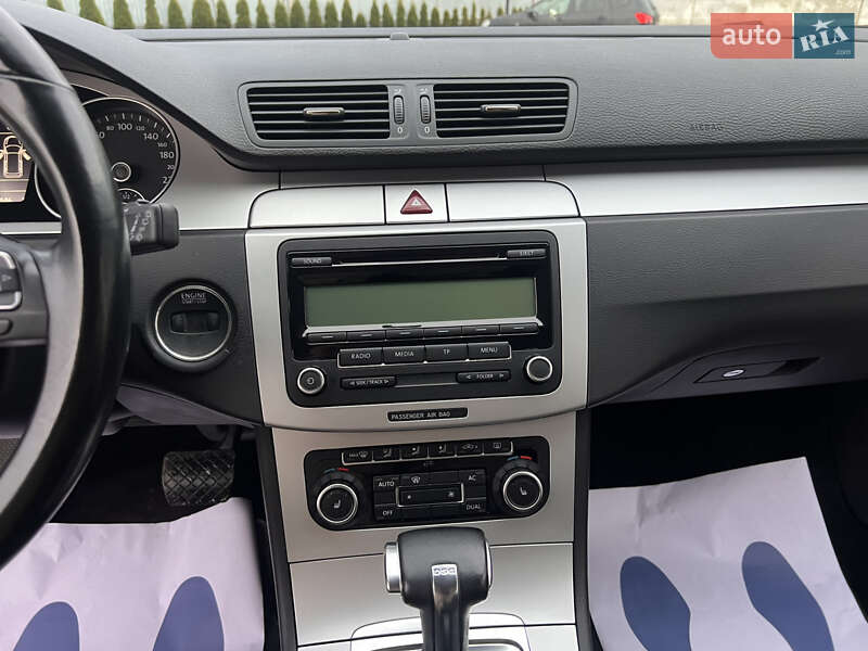 Универсал Volkswagen Passat 2010 в Луцке