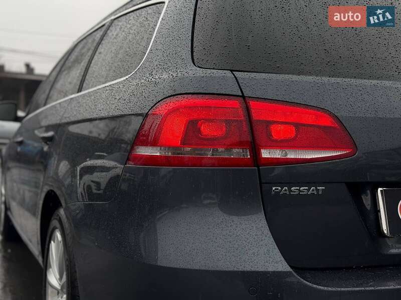 Универсал Volkswagen Passat 2012 в Ровно