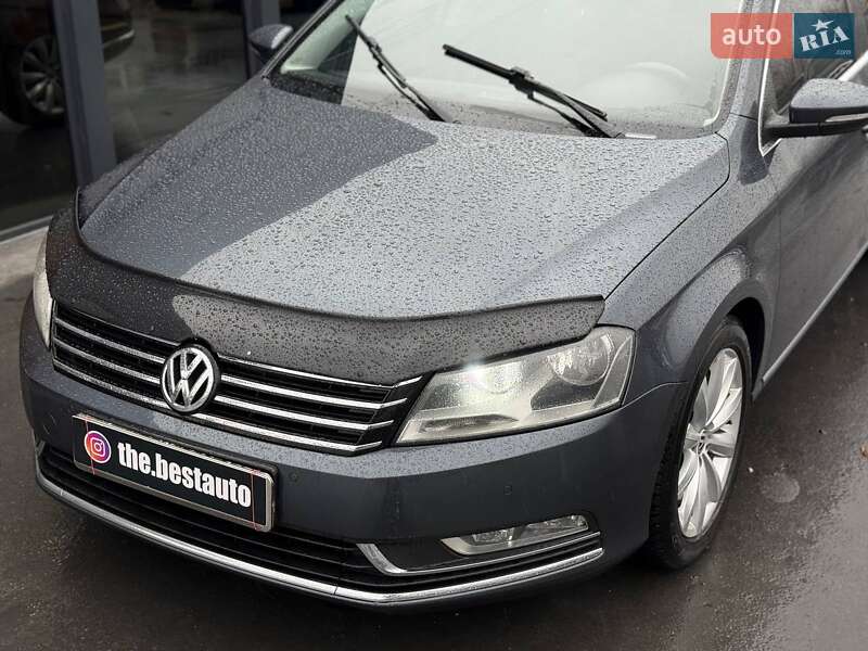 Универсал Volkswagen Passat 2012 в Ровно