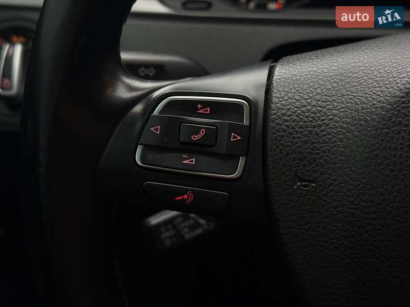 Универсал Volkswagen Passat 2012 в Ровно