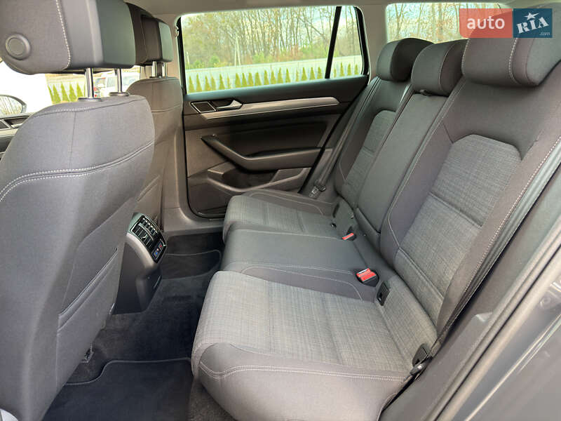 Универсал Volkswagen Passat 2020 в Луцке