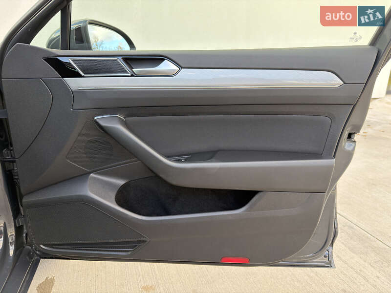 Универсал Volkswagen Passat 2020 в Луцке