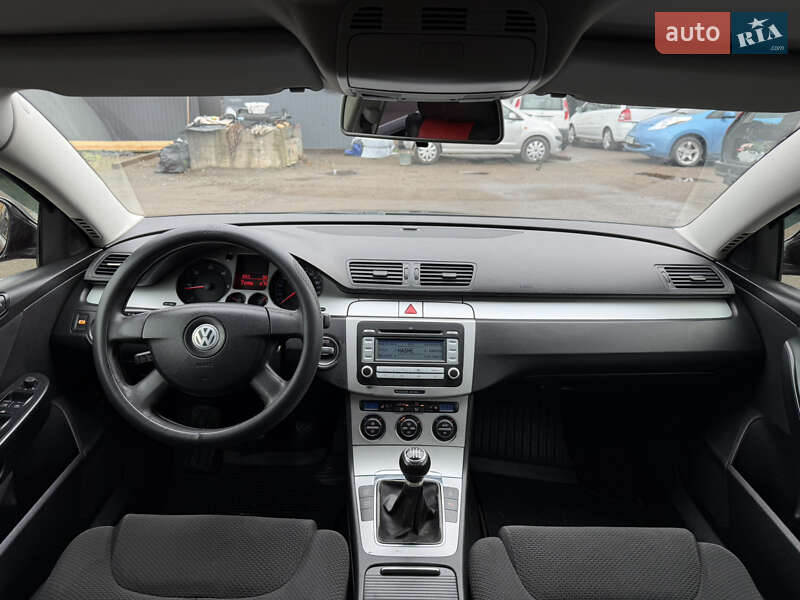 Универсал Volkswagen Passat 2008 в Ровно