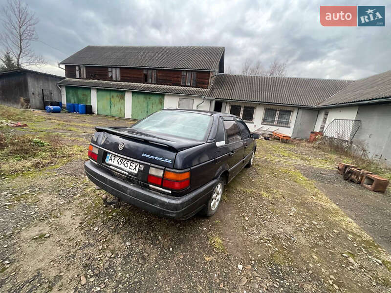 Седан Volkswagen Passat 1992 в Коломые