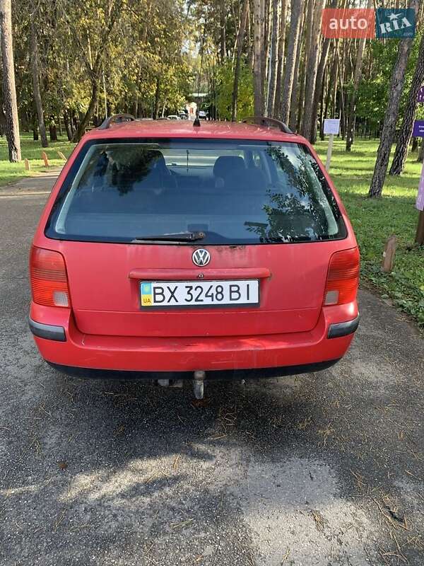 Универсал Volkswagen Passat 1998 в Киеве