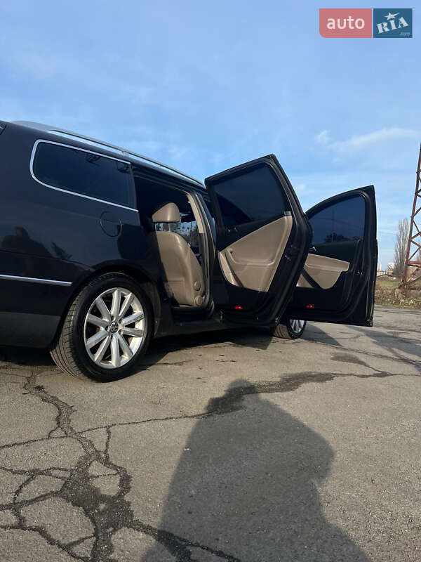 Универсал Volkswagen Passat 2009 в Киеве