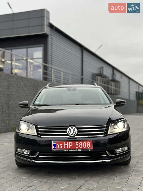 Універсал Volkswagen Passat 2011 в Луцьку