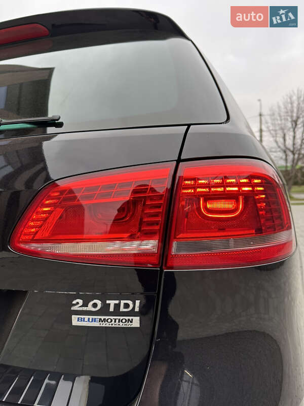 Універсал Volkswagen Passat 2011 в Луцьку