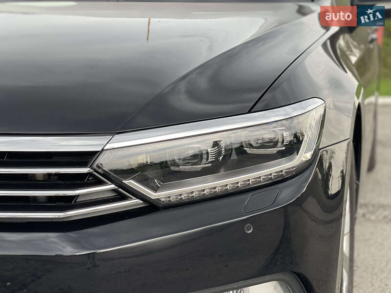 Універсал Volkswagen Passat 2017 в Ужгороді